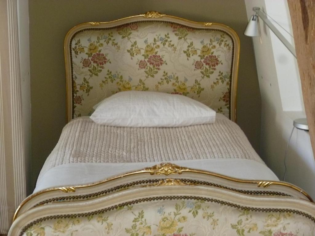 Manoir De Boisairault Bed and Breakfast Le Coudray-Macouard Kamer foto